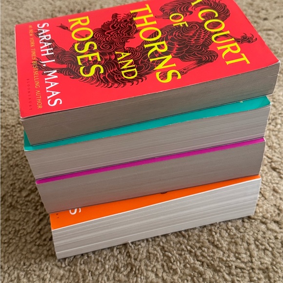 A Court of Thorns and Roses Series by Sarah J. Maas (Used) - Picture 4 of 4